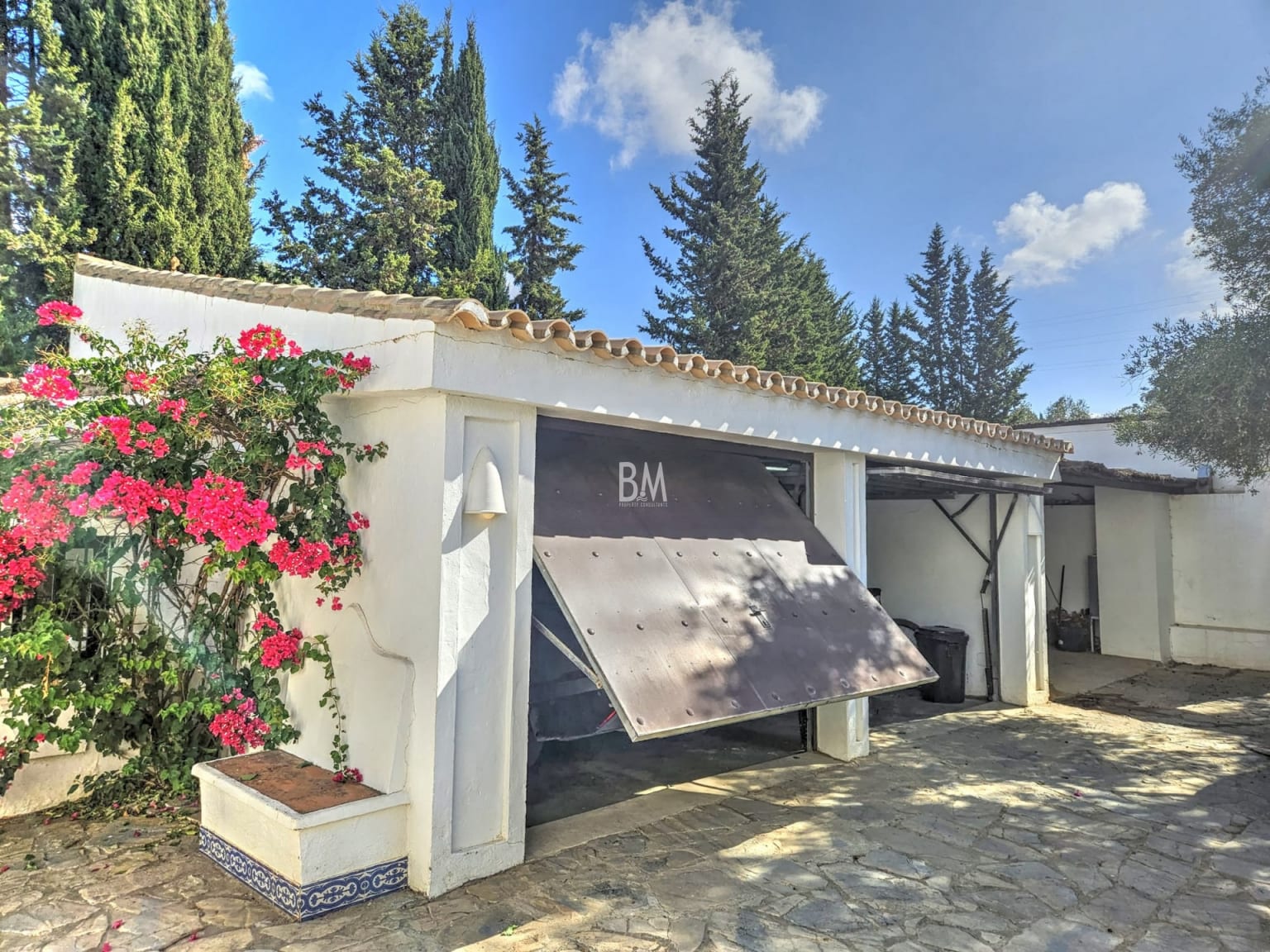 Finca El Arroyo – A Unique Renovation Opportunity in Montenegral Alto