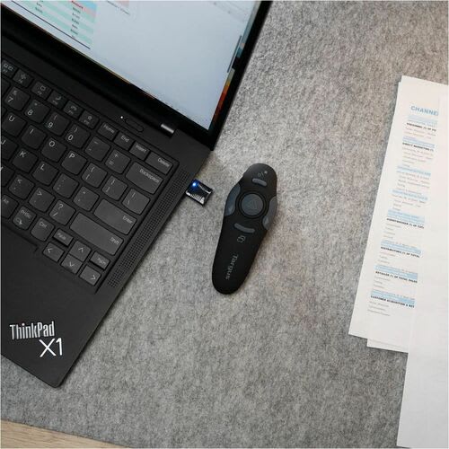 Puntero Para Presentaciones Targus De Radiofrecuencia Usb 9.14m - 2.40ghz