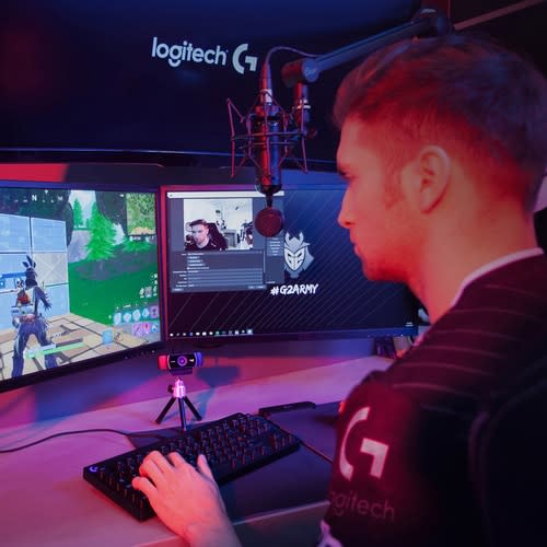 Camara Web C922 Diseño Para Streaming, Conexión Extremadamente Nitida En Directo Con Canales Como Twitch Y Youtube Full Hd 1080p A 30 Fps, Streaming Full Hd 720p A 60 Fps