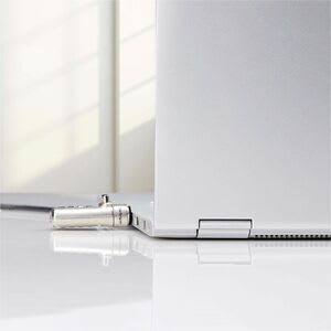 Startech.com Cable De Seguridad Delgado Para Laptop Compatible Con Noble Wedge® 1,5m - Antirrobo Para Laptop Con Candado De Combinación - 2.01m Cable - Reiniciable - 4-Dígitos - Cerradura De Combinación - Acero, Aleación De Cinc - Para Portátil, Base De Conexión, Monitor, Proyector, Computadora De Escritorio, Osciloscopio, Material De Laboratorio