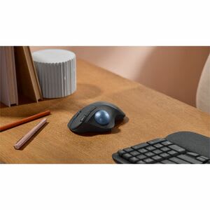 Mouse Ergonomico Ergo M575s Grafito - Seguimiento óptico Avanzado De Logitech - Hasta 2000 Dpi - 5 Botones - 3 Botones Personalizables - Hasta 18 Meses De Duración De Bateria - Image 3