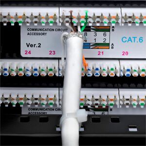 StarTech.com Startech.com Panel De Parcheo 2u De 48 Puertos Cat6 Rj45 De Montaje En Rack De Servidores - Utp -Tipo 110 Punch Down - 48 X Rj-45 - 2u Alto - Montable En Bastidor