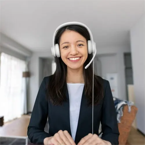 Auriculares Logitech H390 Cableado Sobre La Cabeza Estéreo - Blanco - Binaural - Circumaural - 32ohm - 20hz A 20khz - 189.9cm Cable - Función De Cancelación De Ruido Ambiente, Bi-Direccional Micrófono - Usb Tipo A