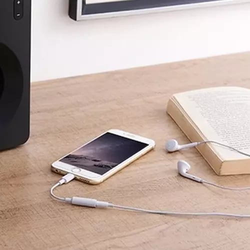 Cable Lightning a Audio - Vista lateral