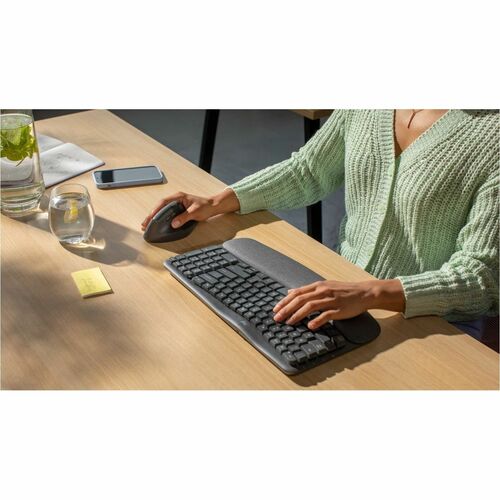 Logitech Wave Keys conectividad