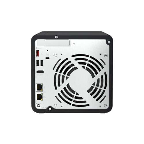 QNAP TS-473A-8G-US en entorno de trabajo