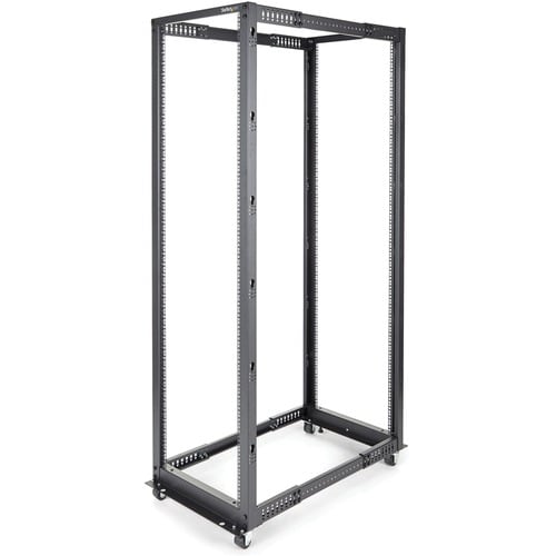 Rack abierto con servidores montados
