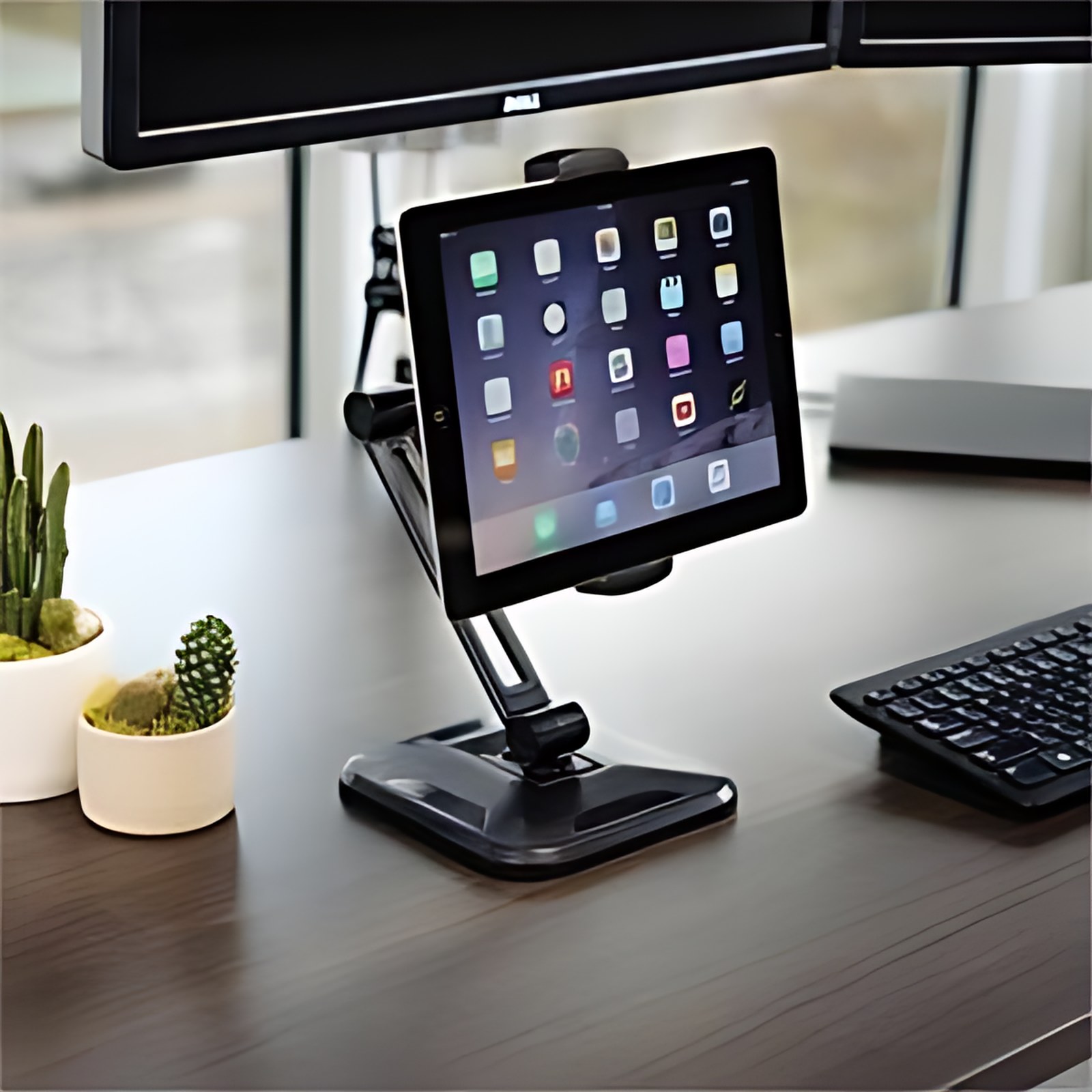 Startech.com Soporte Con Brazo Ajustable Para Tablets Como El Ipad Pro – Pivotante – De Montaje En Pared – 1 Pantalla(s) Admitidas – 11.9cm A 32.8cm (12.9″) Para Pantalla Plana – 1kg Capacidad De Carga – Aluminio, Plástico – 1 Solamente