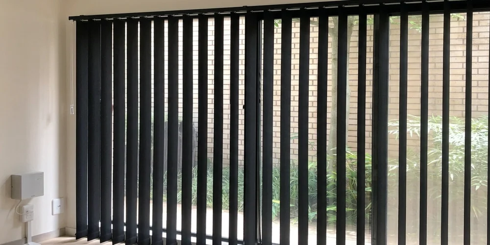 Blackout vertical blinds