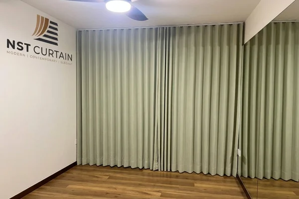 Day and Night Memory Fold Curtain in Woodlands