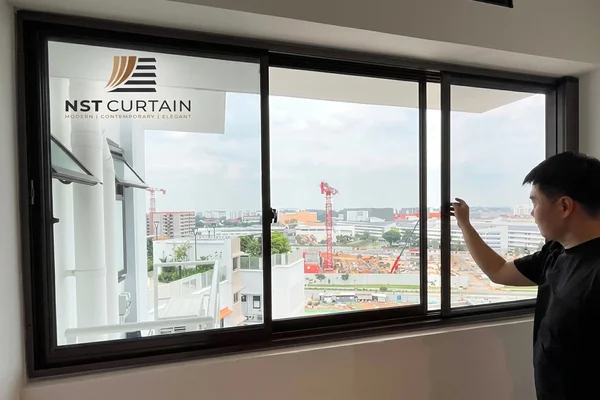 Sliding Mesh Windows in Hougang