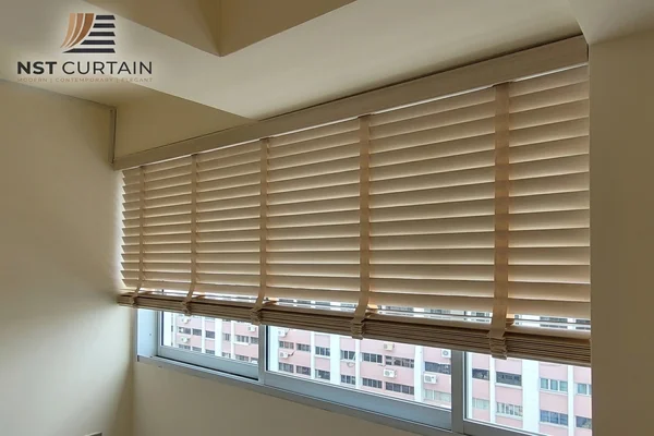Motorized Venetian Blinds on Queen Road