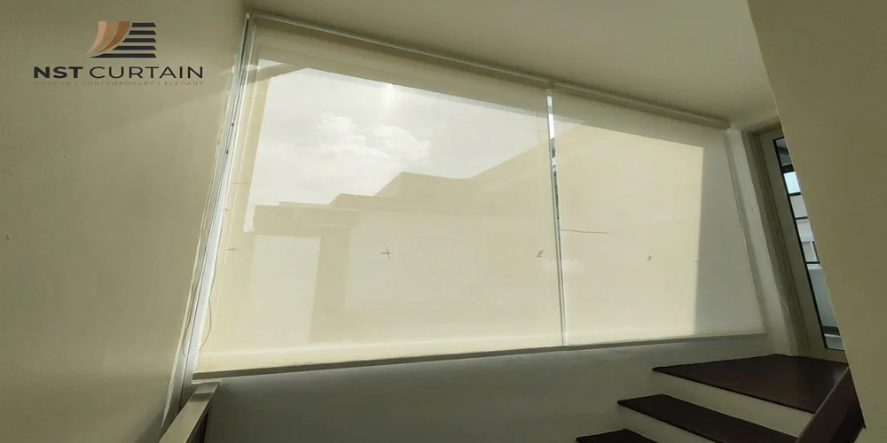 Sunscreen roller blinds Simei Rise