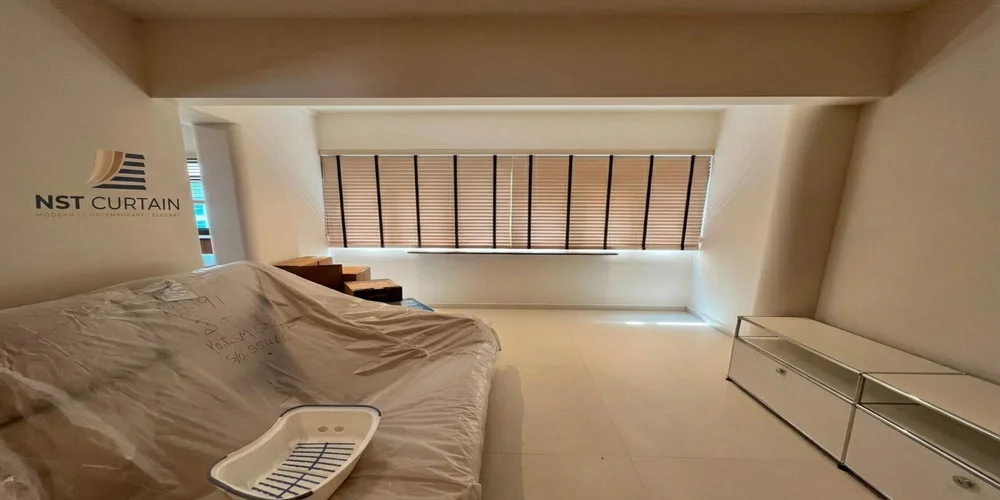 Venetian blinds price on Stirling Road