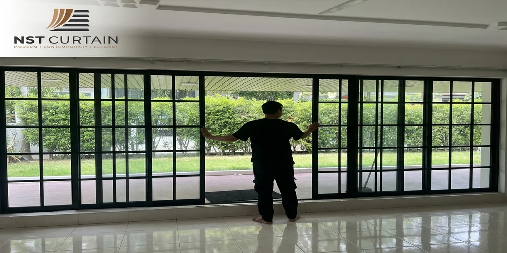 Sliding Pleated Mesh Singapore