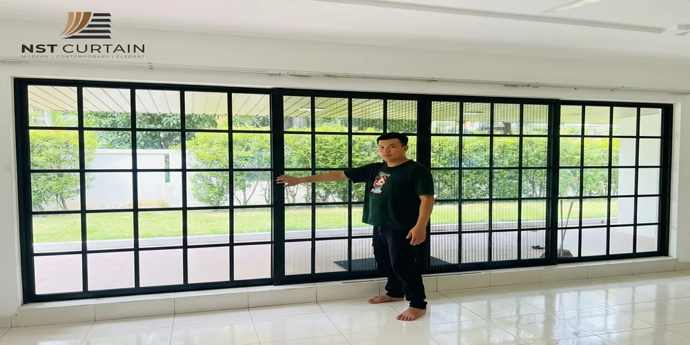 Quality Sliding Pleated Mesh Singapore
