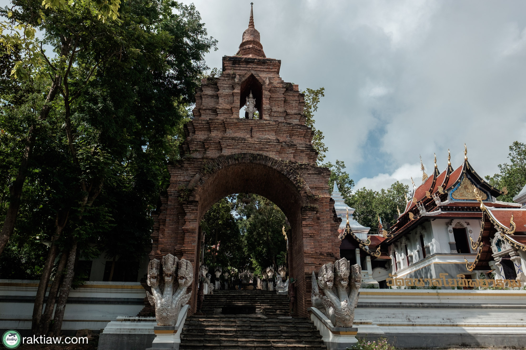 วัดอนาลโยทิพยาราม จังหวัดพะเยา