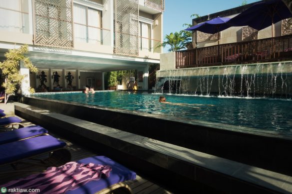 Horison Hotel Seminyak Pool