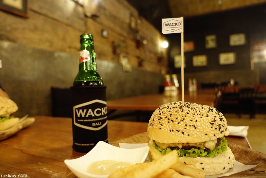 wacco burger cafe bali