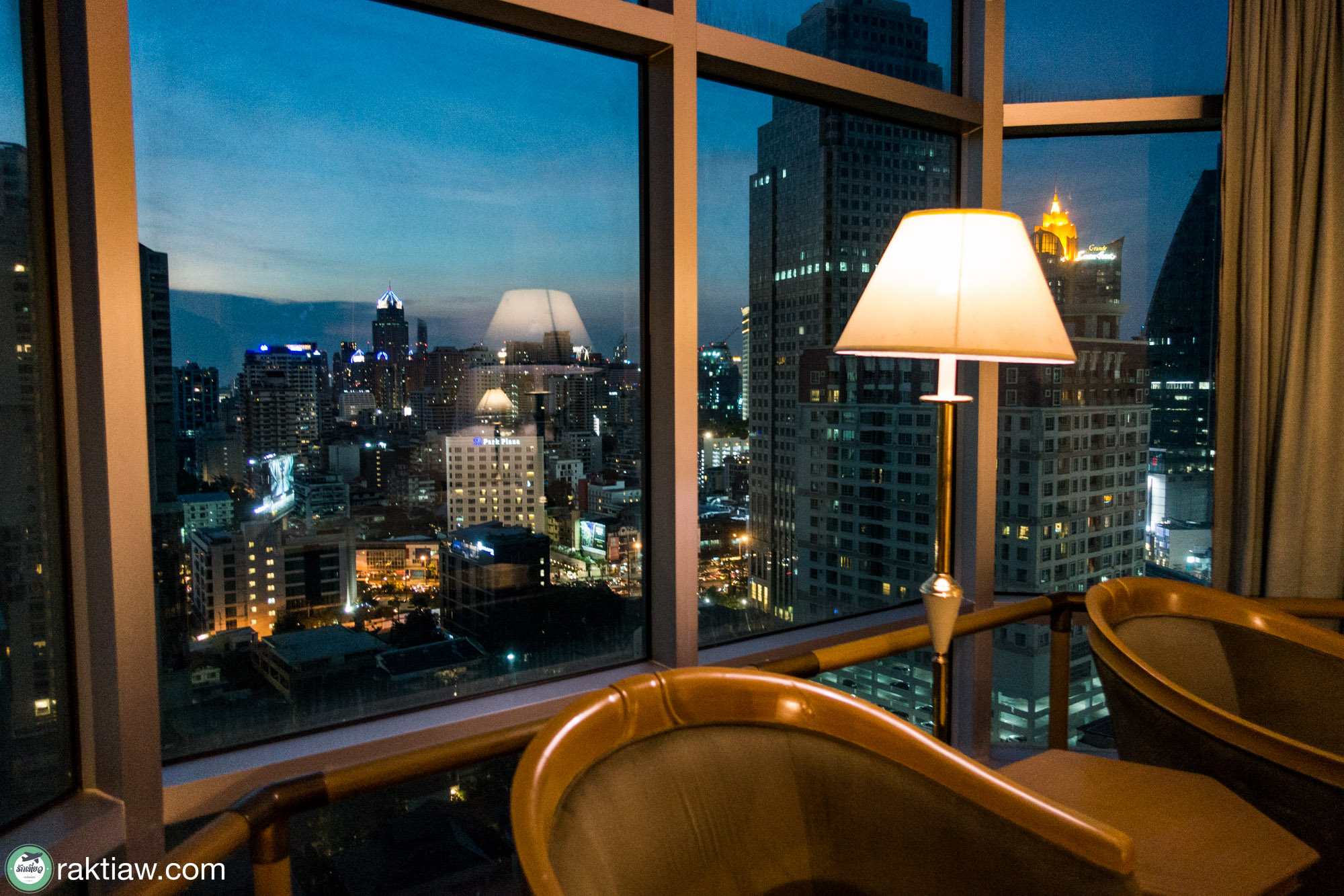 Hotel Windsor Suites & Convention Bangkok