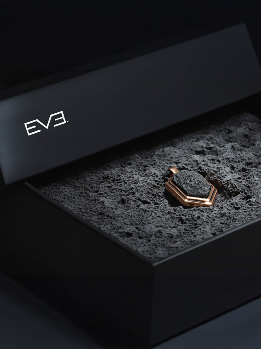 Eve Character S3 Img 1