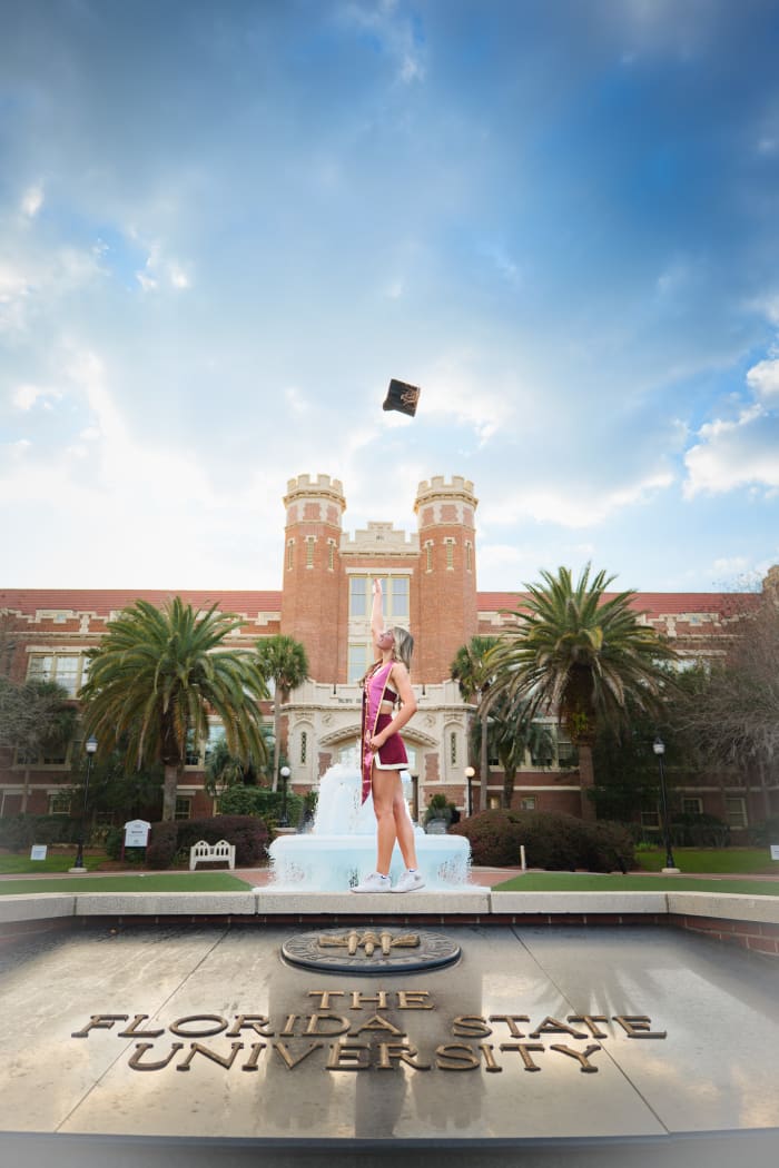 Westcott Fountain FSU grad photo spot by Turek Visuals