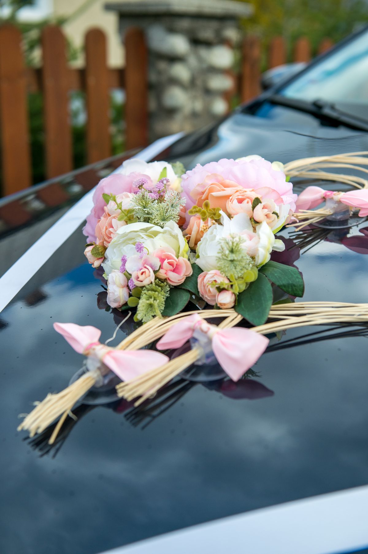 Wedding · Full Bloom Arrangement