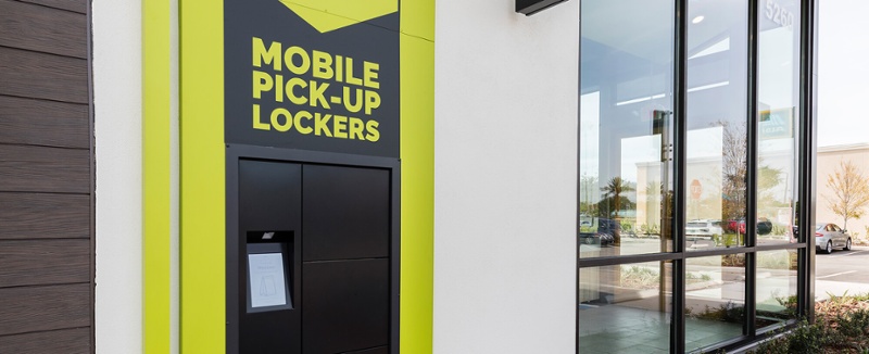 Del Taco Fresh Flex Mobile Pick-Up Lockers