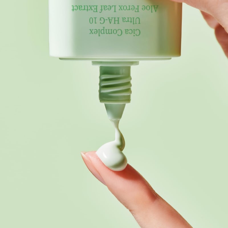 TOCOBO Cica Calming Sun Serum SPF50+ PA++++ 50ml | Centella + 10-Type Hyaluronic Acid + Aloe Ferox | Lightweight Soothing Sunscreen for Sensitive Skin 2