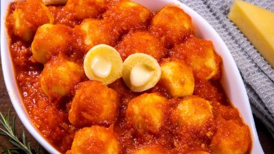 Nhoque á Bolonhesa
