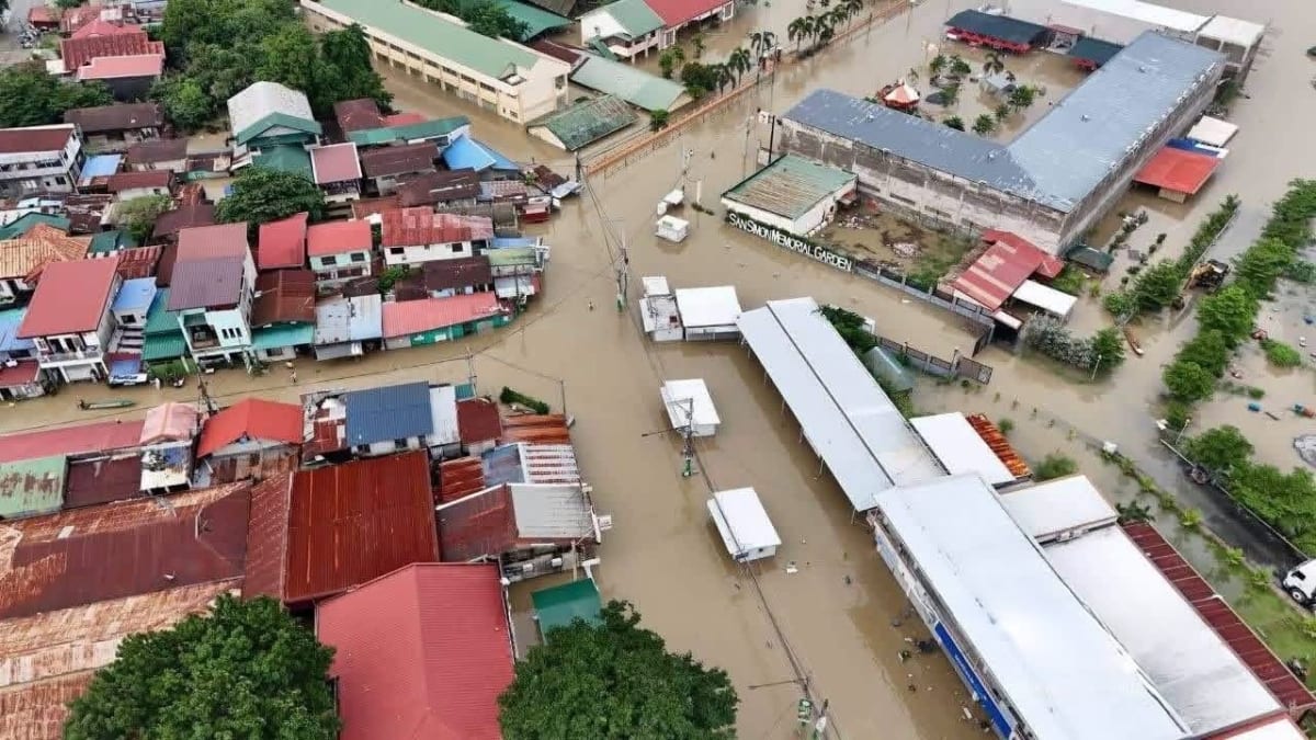 Rebuilding After the Flood: Help Hans and His Family - Image 5