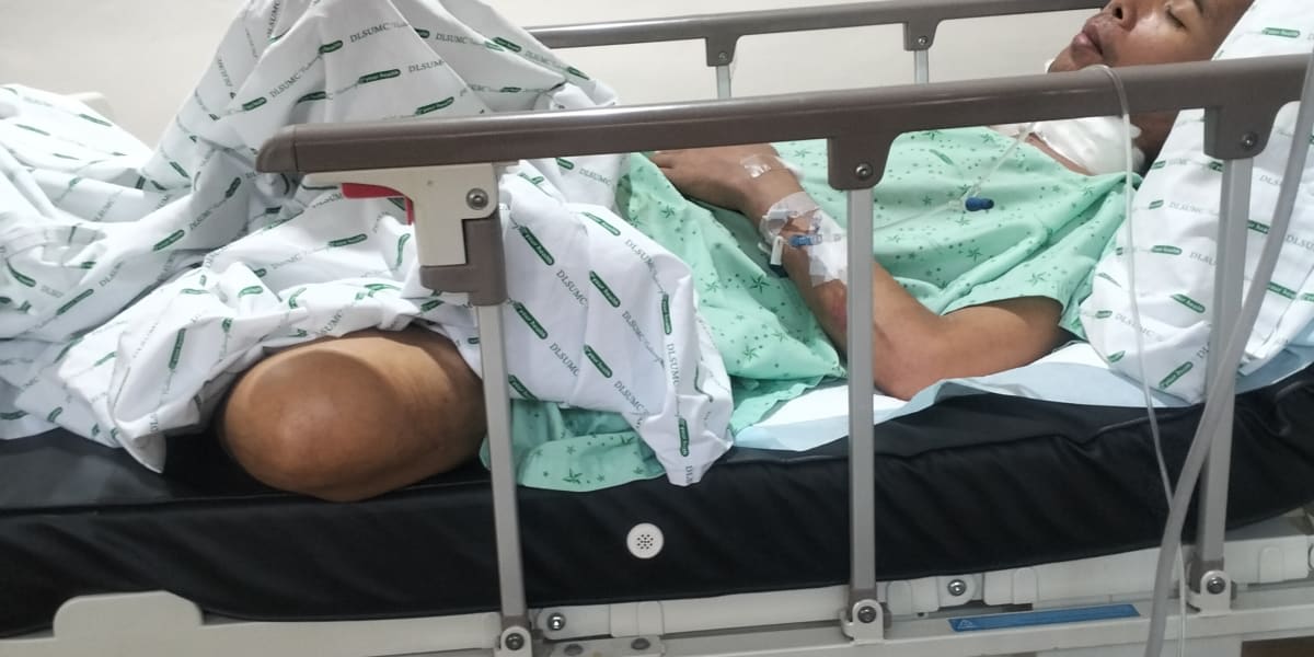 Help Mario to recover from his operations 