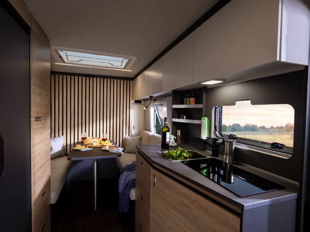 1100 W09 500-DK IN 01882 2024