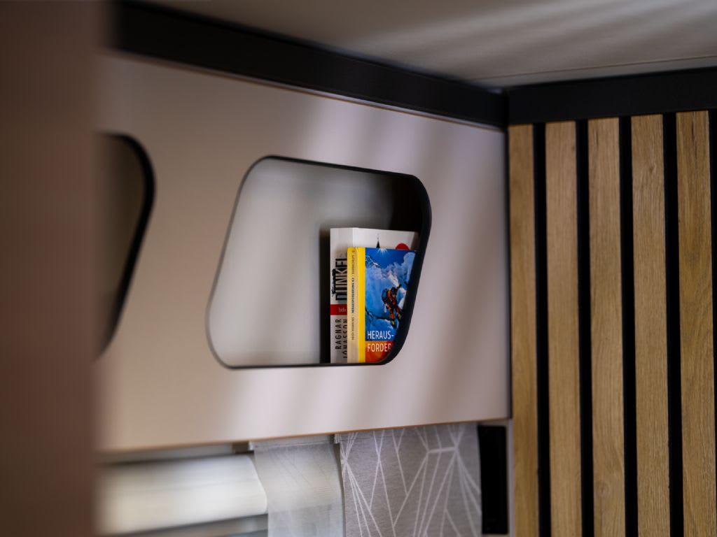 1100 W09 500-DK IN 01884 2024