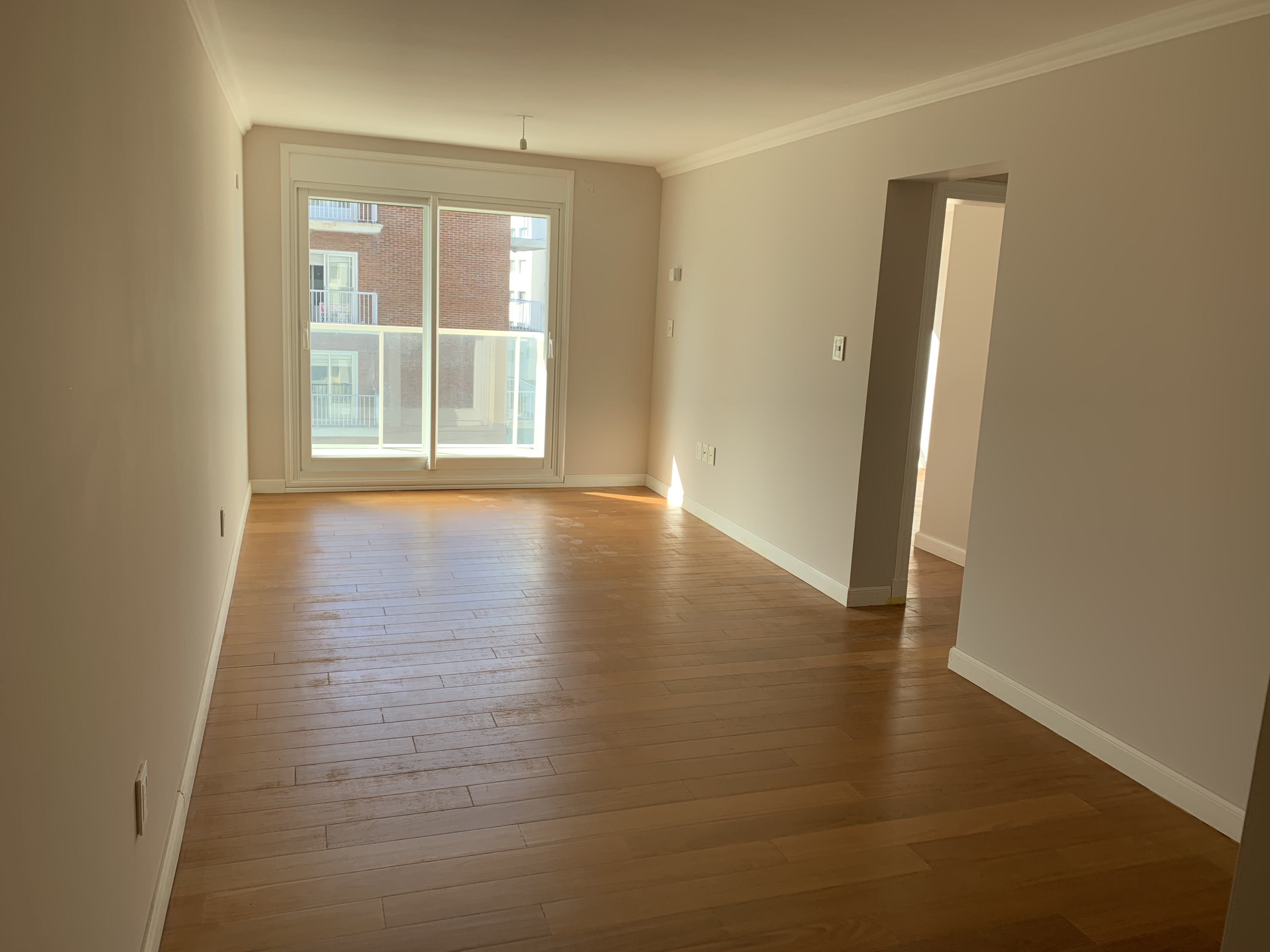 Apartamento de un dormitorio sobre la Rambla de Punta Carretas