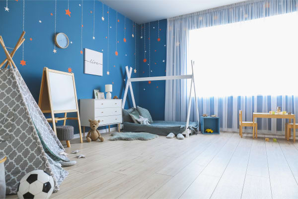 Laminate flooring vs. luxury vinyl: Which is right for you?