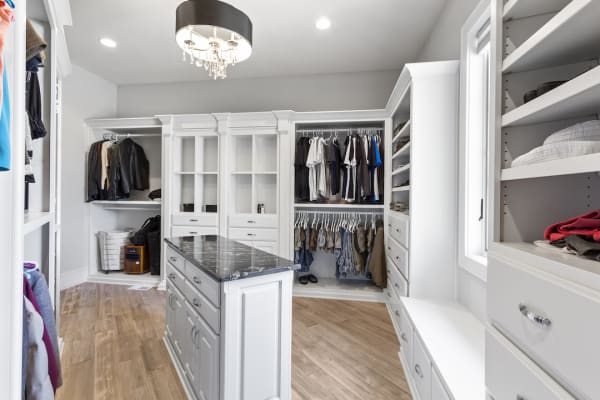 flooring for closet in Akron, OH