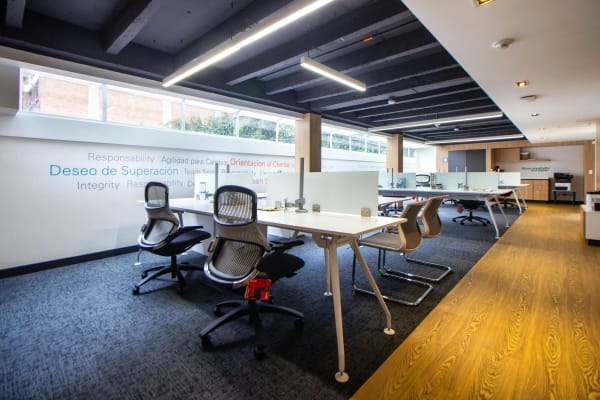 Innovative Flooring Solutions for Modern Workspaces: Trends in Commercial Flooring