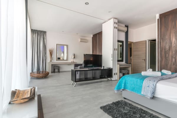 Luxury Vinyl Flooring in Greenwich, CT from Carpet Trends