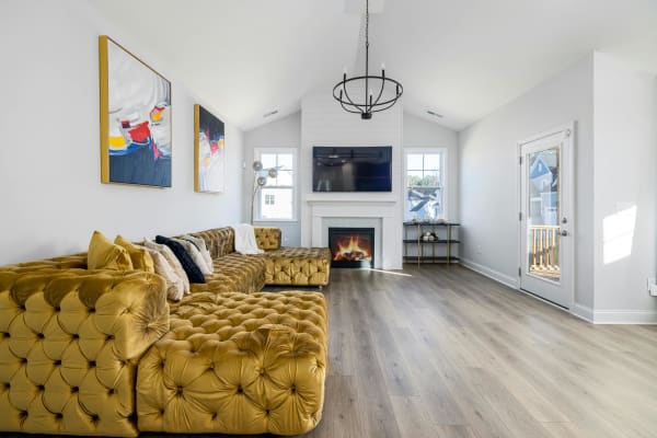 Luxury Vinyl Tile Flooring in Leesburg, FL from DCO Flooring