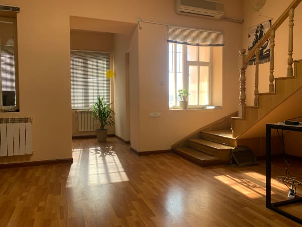 How to Spot High-Quality Laminate Flooring: A Buyer’s Guide