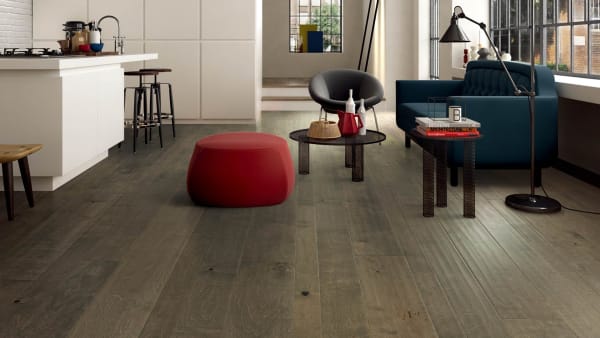 The Difference Between Solid and Engineered Hardwood Flooring