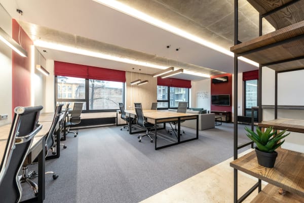 The Impact of Commercial Flooring Installation on Employee Productivity and Customer Experience