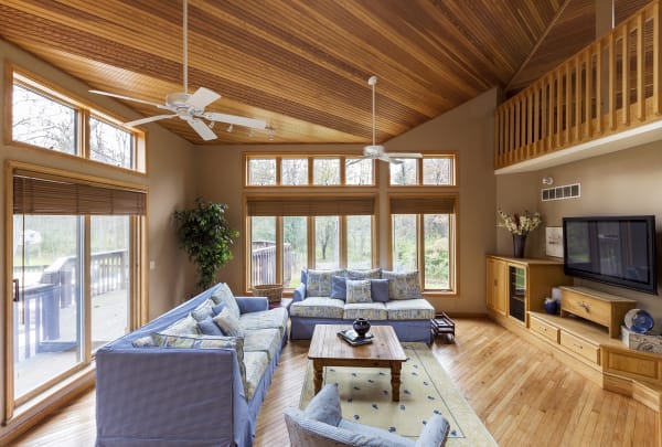 What hardwood floor colors do people prefer the most?