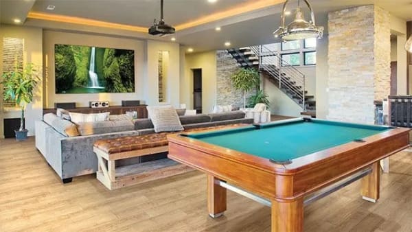 The Best Luxury Vinyl Flooring Options For High-Traffic Areas In Your Delta, BC Home