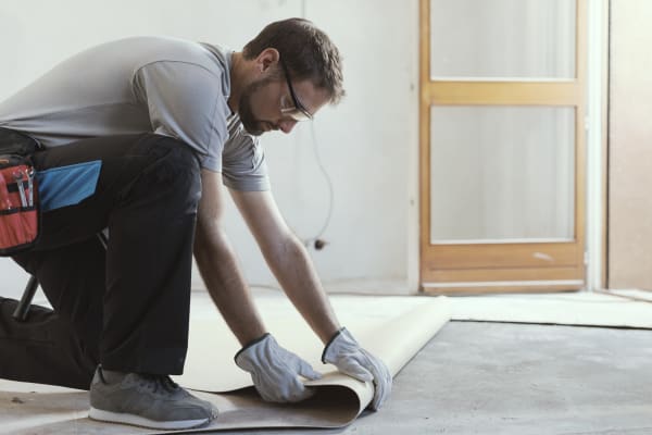 how to install sheet vinyl flooring Bellevue, Lynnwood, Auburn, WA