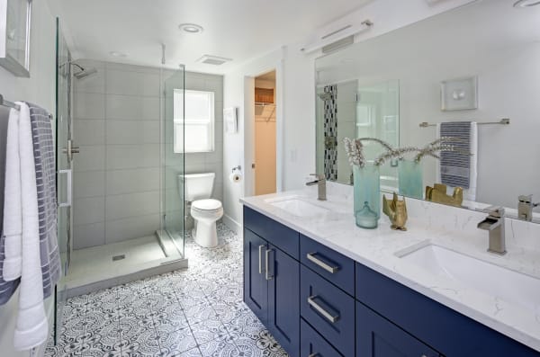 Bathroom Remodeling in Tampa, FL from Premium Hard Surfaces