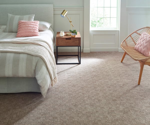 Carpet shedding: is it normal and how to manage it