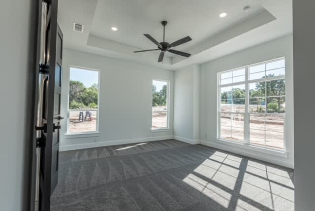 How to select hypoallergenic carpet for households with allergies in Rochester, WA