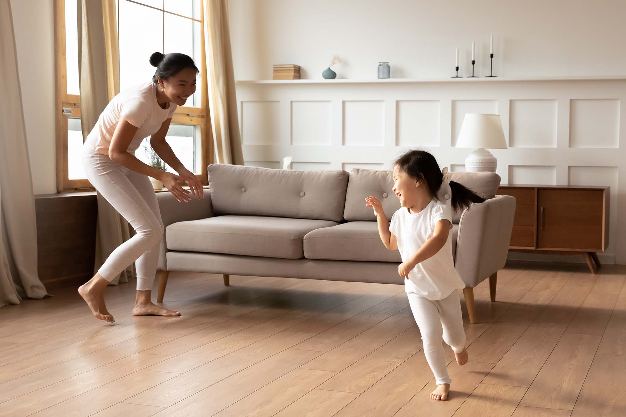 How to Achieve a High-End Look with Affordable Laminate Flooring: Tips for Homeowners